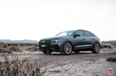 Audi Q8 на дисках Vossen Forged S17-01