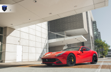 Ferrari F12 на дисках Rohana RFG15