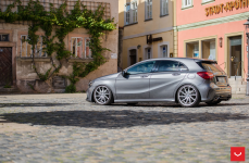 Mercedes A Class на дисках Vossen CVT