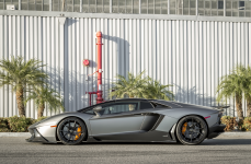 Aventador Zaragoza Edizione на дисках Vorsteiner V-FF 103