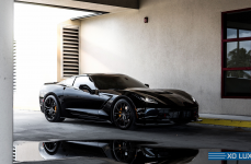 Chevrolet Corvette C7 на дисках XO Luxury Verona