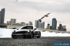 Porsche 911 with XO Luxury XF1