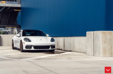 Porsche Panamera на дисках VOSSEN HF-2