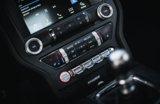 Ford Mustang на дисках Vossen CVT