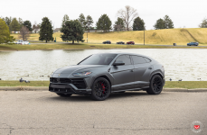 Lamborghini Urus на дисках Vossen Forged S17-01
