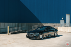 Mercedes S580 на дисках Vossen Forged VPS-312