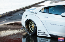 Nissan GT-R на дисках Vossen x Work VWS-1