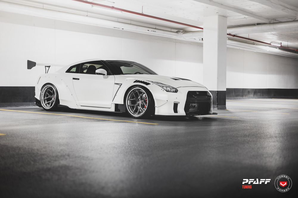 Nissan GTR на кованых Vossen Forged S21-01 (3-Piece)