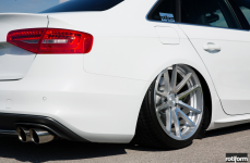 Audi S4 на дисках Rotiform SPF