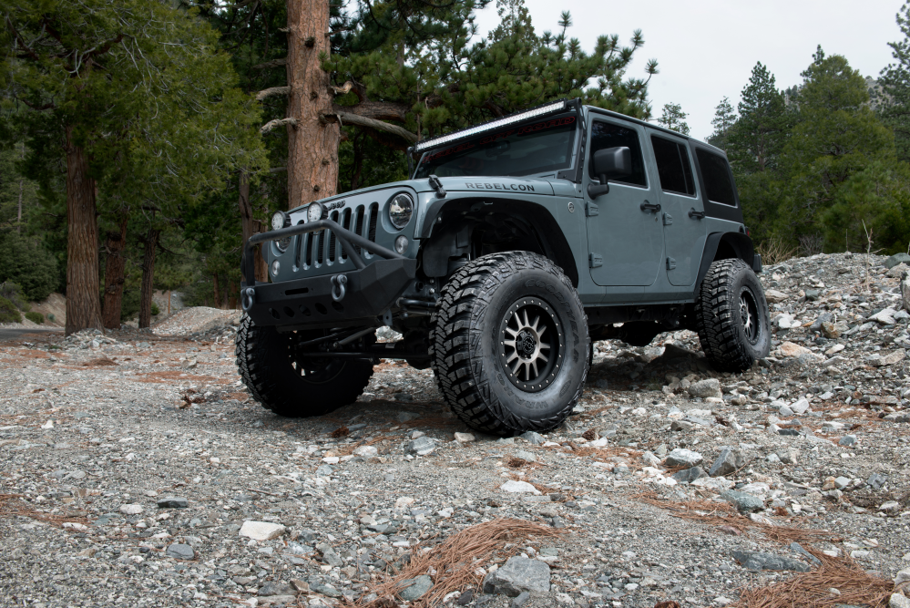 Jeep JK на дисках Black Rhino Tanay