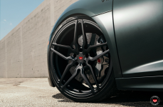 Audi R8 на дисках Vossen Forged HC-2