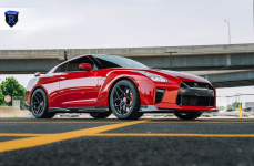Nissan GTR на дисках Rohana RFX11 Gloss Black