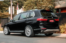 BMW X7 Series G07 на дисках Vossen S17-15T