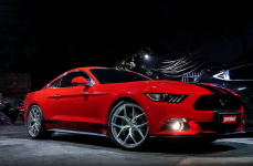 Ford Mustang на дисках VOSSEN FORGED S21-01
