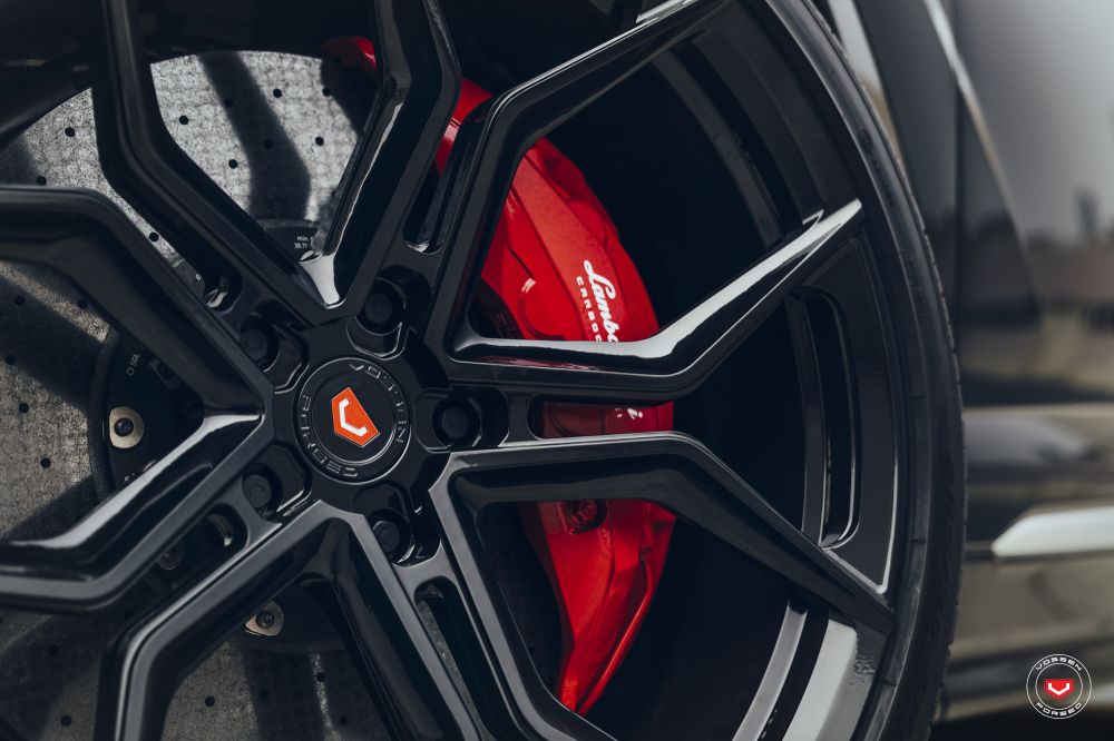 Lamborghini Urus на кованых дисках Vossen Forged EVO-3