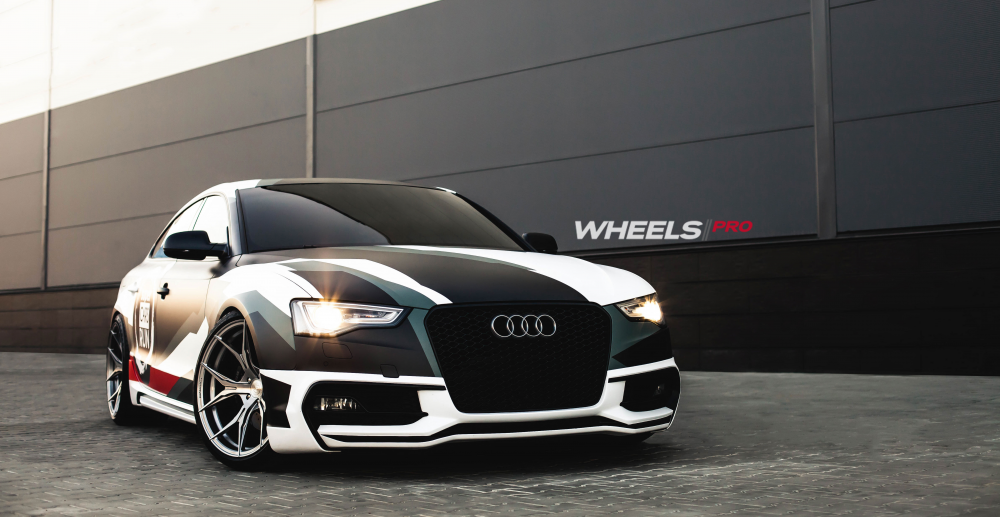 Audi S5 на дисках Rohana RFX5