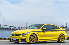 BMW M4 на дисках Rohana RFX5 Custom Gold