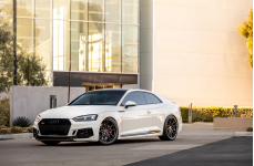 Audi RS5 на дисках 20