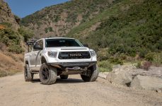 Toyota Tundra на дисках VenomRex VR-602 Coal Black