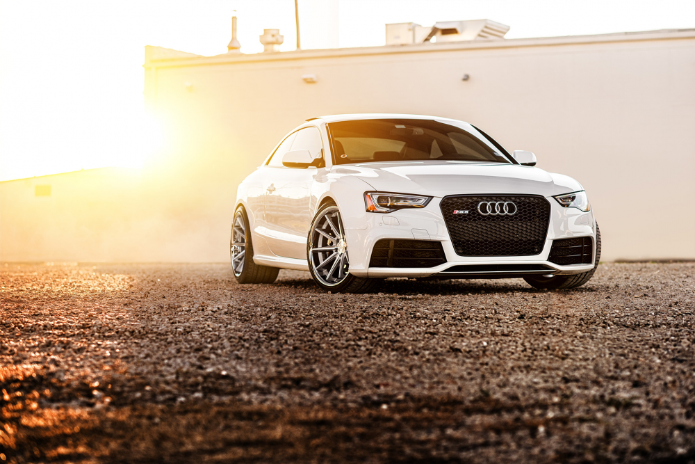 Audi RS5 на дисках Ferrada FR4