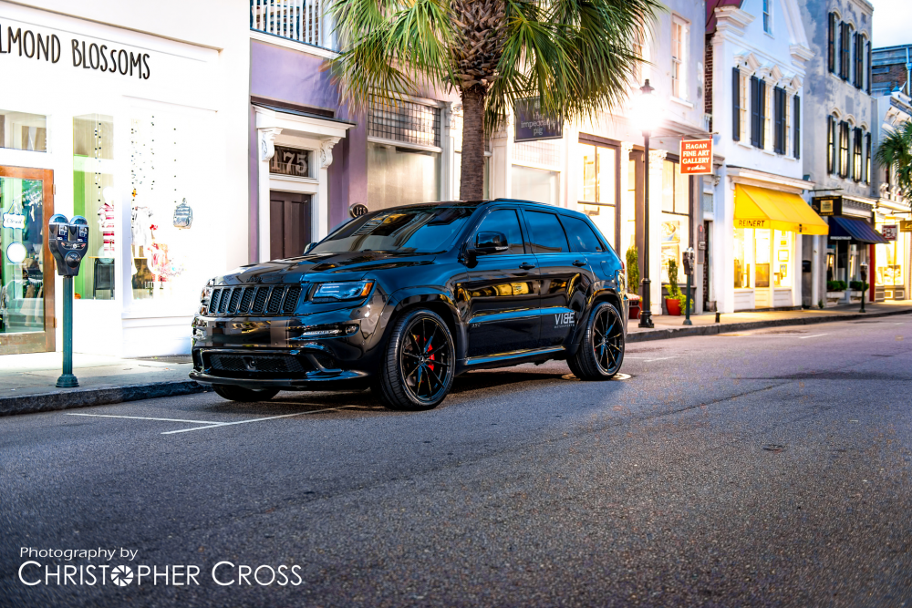 Jeep Grand Cherokee SRT8 на дисках 22