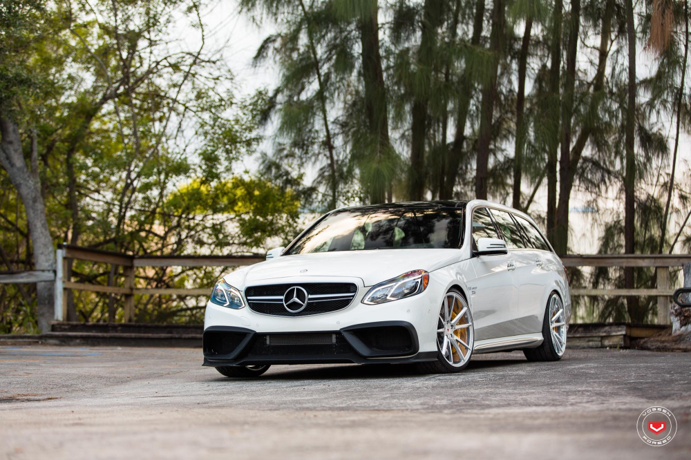 Mercedes-Benz E63 Wagon на дисках Vossen Forged VPS-301