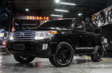 Toyota Land Cruiser на дисках KMC KM544