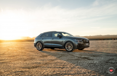 Audi Q8 на дисках Vossen Forged S17-01