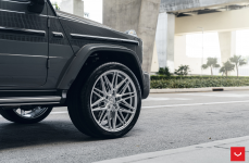 Mercedes G-Class (W463) на дисках VOSSEN HF-7