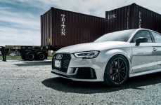 Audi RS3 на дисках V-FF 108 Carbon Graphite