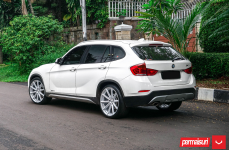 BMW X1 на дисках Hybrid Forged VFS-10