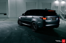 Range Rover SVR на дисках Hybrid Forged HF-4T