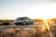 Audi Q8 на дисках Vossen Forged S17-01