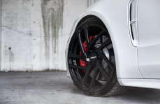 Porsche Panamera Turbo S на дисках Rotiform SNA-T