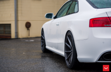 Audi RS5 на дисках Vossen CVT