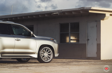 Lexus LX570 на дисках Vossen Forged S17-01