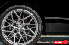 Range Rover Velar на дисках Urban Automotive x Vossen UV-1