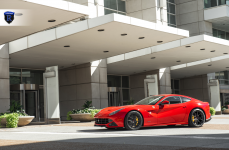 Ferrari F12 на дисках Rohana RFG15