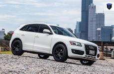 Audi Q5 на дисках Rohana RFX5