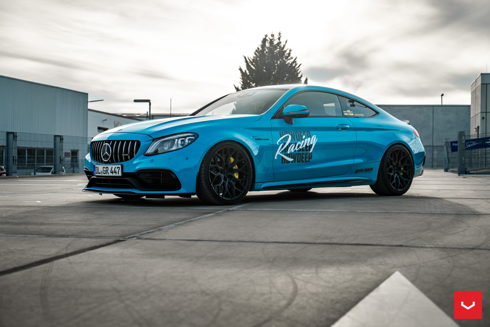 Mercedes C63S AMG на дисках Hybrid Forged HF-2