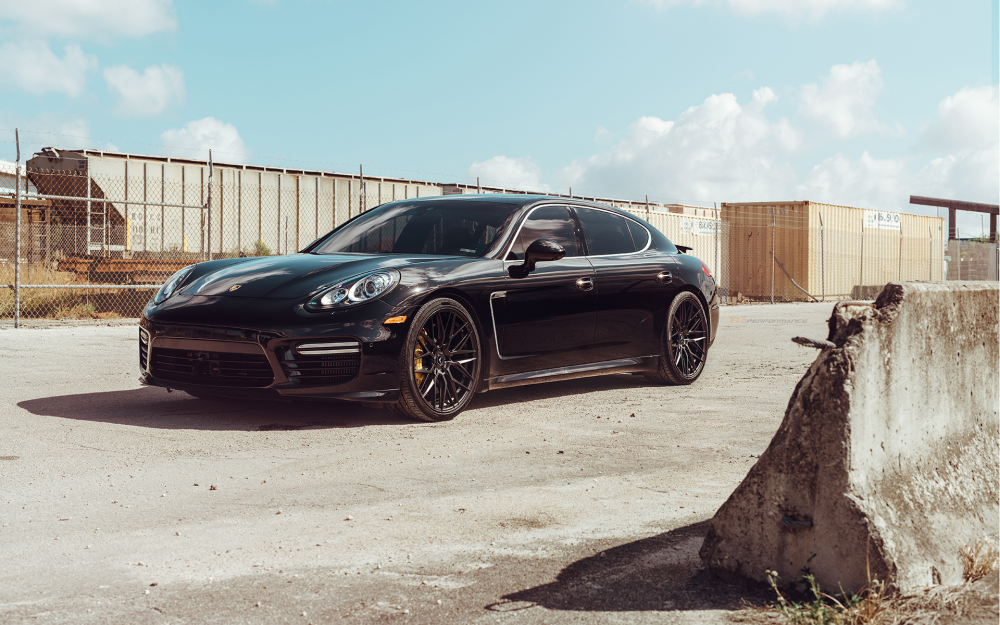 Porsche Panamera на дисках Vorsteiner V-FF 107