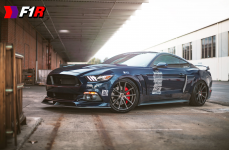 Ford Mustang на дисках F1R F27