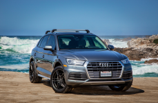 Audi Q5 на дисках V-FF 110 Carbon Graphite