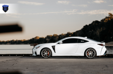 Lexus RCF на дисках RFX11 Brushed Titanium