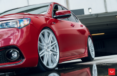 Acura TLX на дисках Vossen CV10