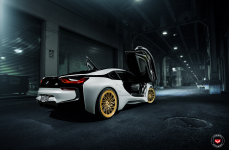 BMW i8 на дисках Vossen Forged LC-105T