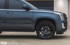 Cadillac Escalade на дисках Niche Vice