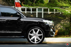 Toyota Land Cruiser на дисках Vossen Forged CG-207