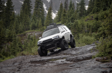Toyota 4Runner на дисках Black Rhino Reno Beadlock
