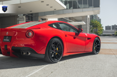 Ferrari F12 на дисках Rohana RFG15